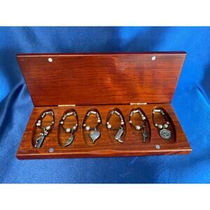 Wooden Box with Six Wine Glass Arizona Scottsdale Theme Charms